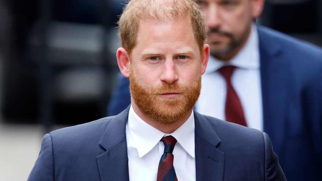 Prince Harry should damage ‘cycle of blame’ amid circle of relatives fallout