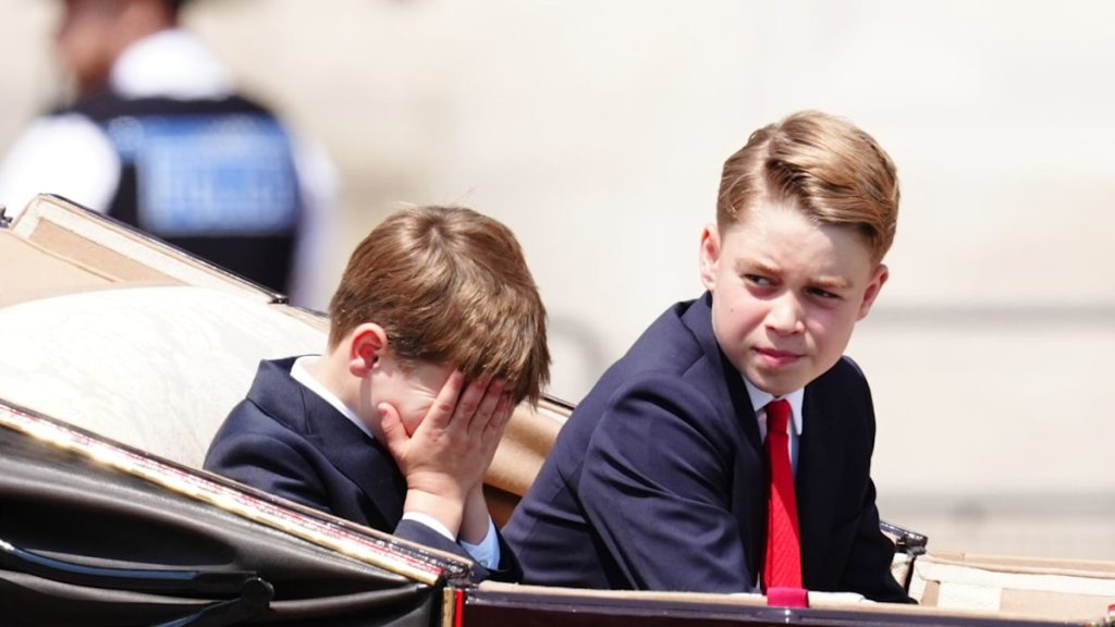Prince George compelled to right kind brother Prince Louis