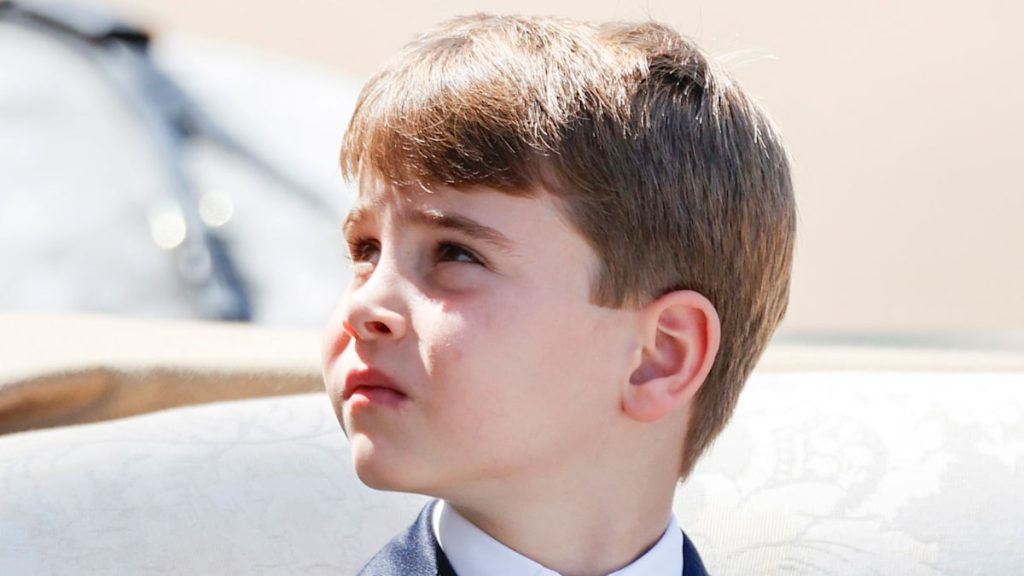 Prince Louis proudly seems to be on at dad William in non-public picture