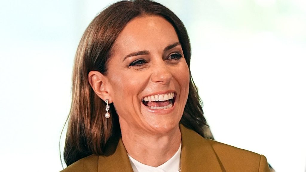 Kate Middleton quietly returns to royal tasks after circle of relatives wreck