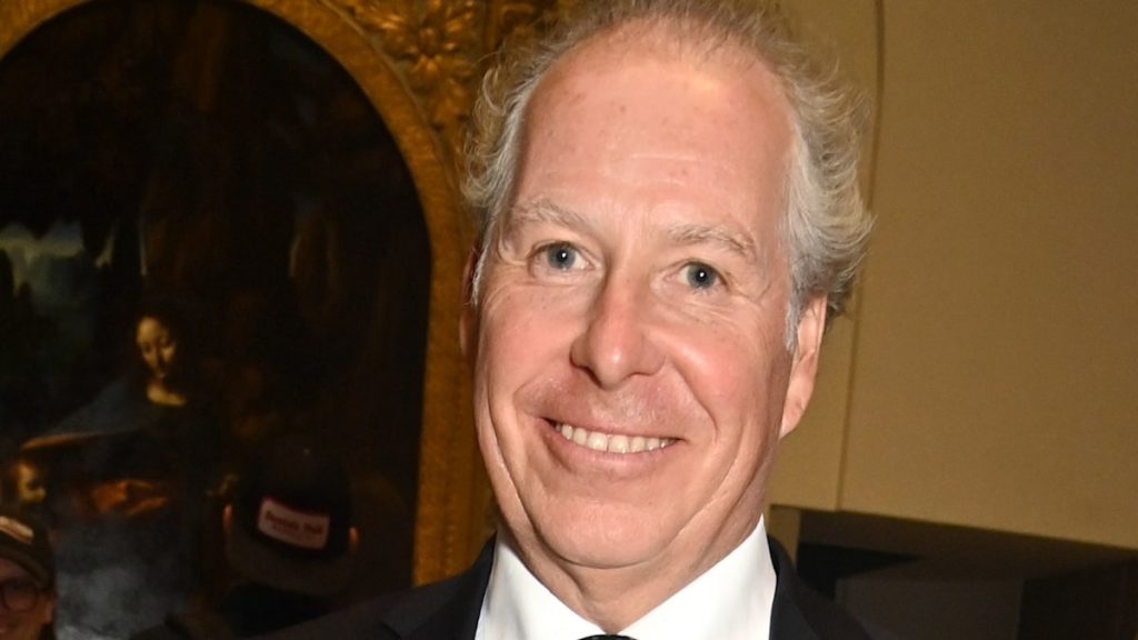 Princess Margaret’s son makes uncommon look at Highgrove after confirming new dating