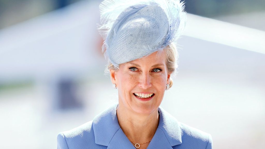 Duchess Sophie battles unpredictable climate in ‘subtle’ balletic glance