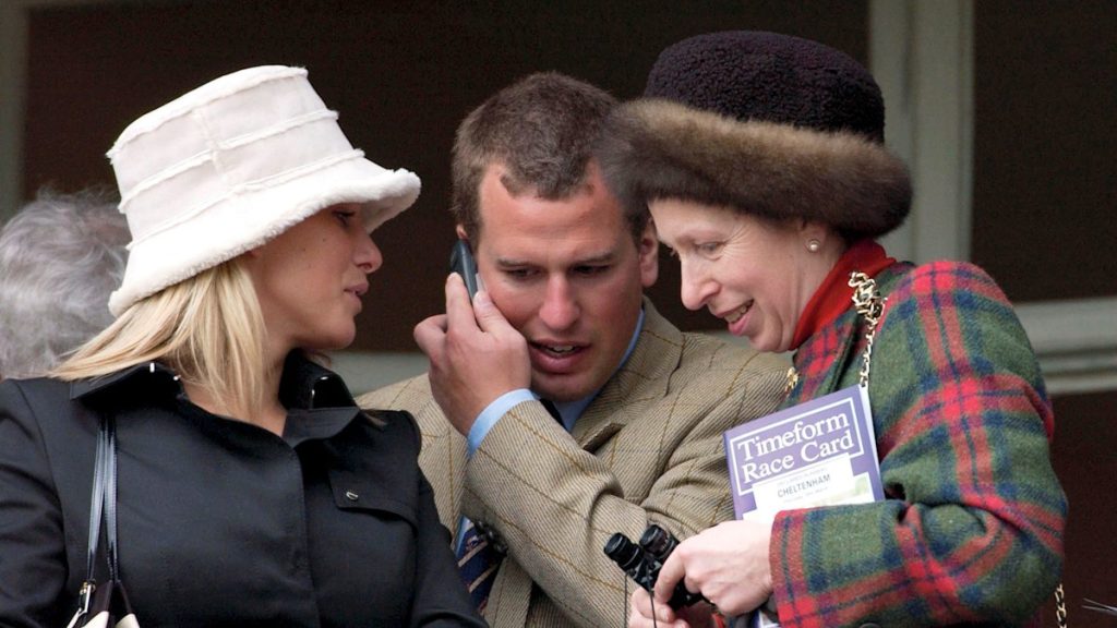 Princess Anne’s 2 strict laws for her kids at the royal balcony