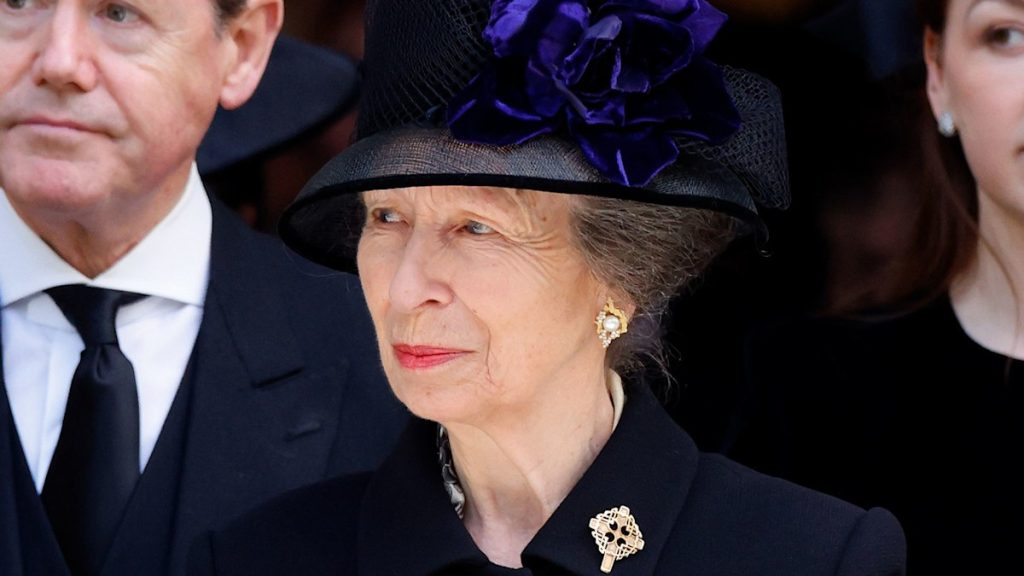 Watch touching second Princess Anne waves good-bye to the Kent circle of relatives