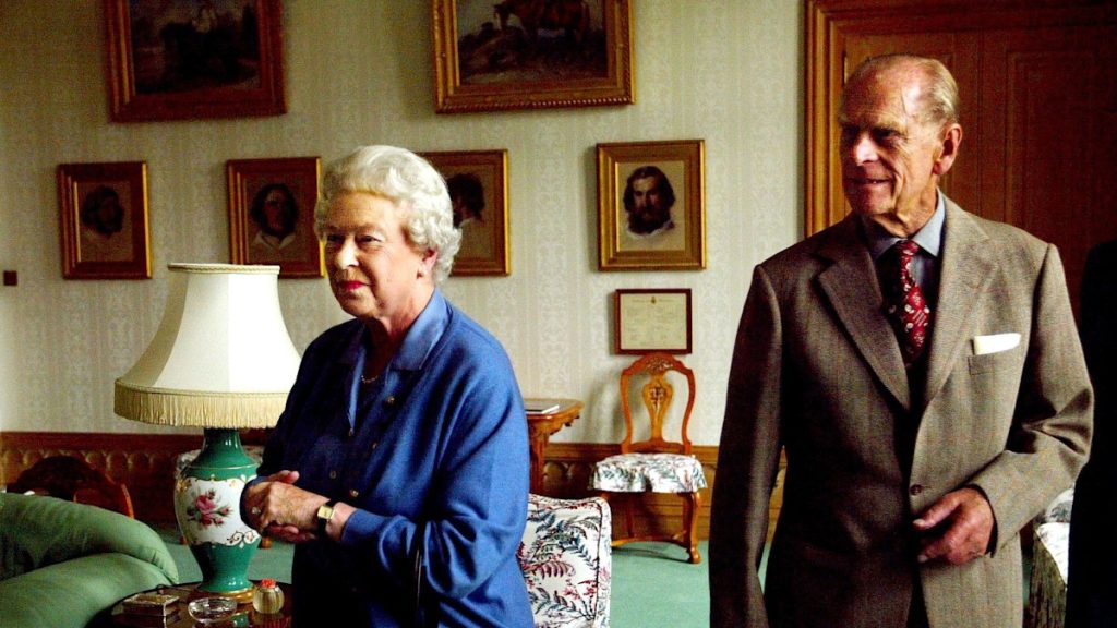 Royal writer unearths what truly took place after the past due Queen did the dishes at Balmoral