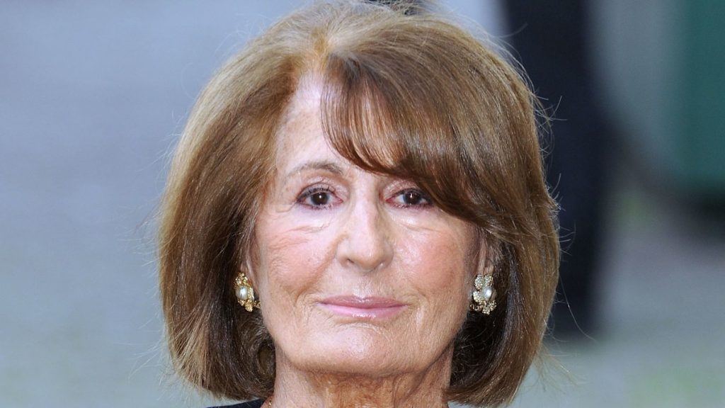 Within the circle of relatives Woman Annabel Goldsmith leaves at the back of as Princess Diana’s shut good friend died elderly 91
