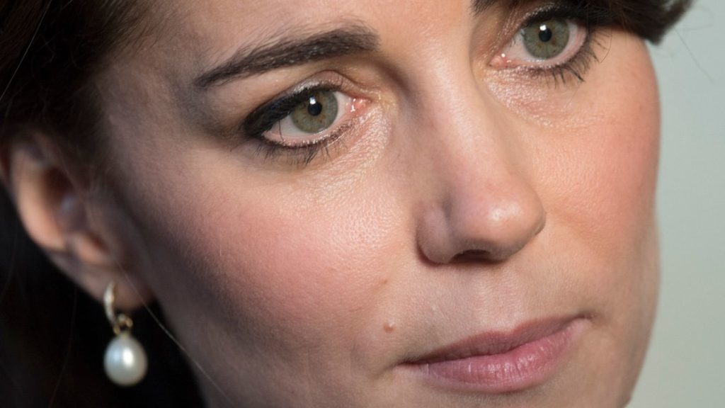 Kate Middleton left her 70s-style bangs in 2015 – however we are nonetheless obsessed