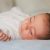 Mitos Bayi Tidur dengan Mata Sedikit Terbuka, Cek!